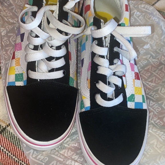 Vans - Picture 5 of 5